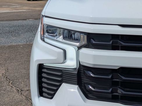 Used 2022 Chevrolet Silverado 1500 RST w/ LPO, Dark Essentials Package AWD/4WD image 10