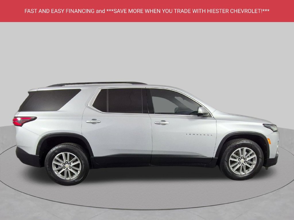 Certified 2022 Chevrolet Traverse LT FWD image 3