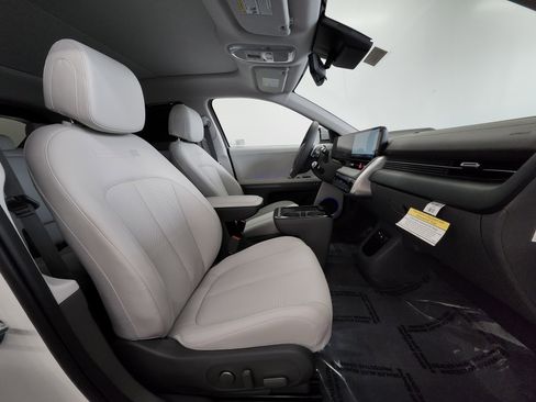 New 2026 Hyundai Ioniq 5 Limited image 18