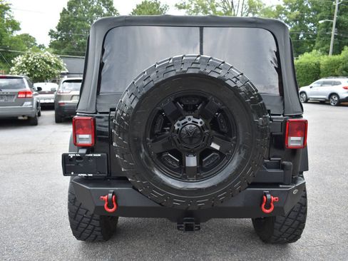 Used 2017 Jeep Wrangler Sport w/ Quick Order Package 23S AWD/4WD image 6