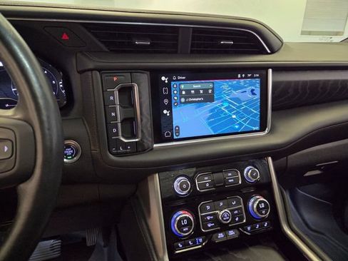 Used 2023 GMC Yukon XL Denali w/ Denali Reserve Package AWD/4WD image 22