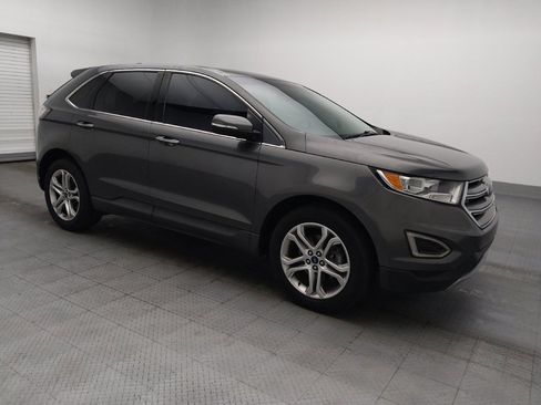 Used 2018 Ford Edge Titanium FWD image 11