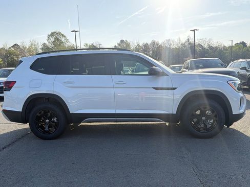 New 2026 Volkswagen Atlas Peak Edition AWD/4WD image 6