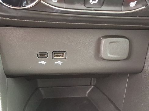 Used 2024 Buick Encore GX Preferred w/ Comfort Package image 25