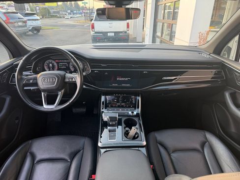 Used 2021 Audi Q7 3.0T Premium AWD/4WD image 5