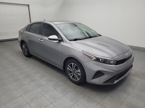Used 2024 Kia Forte LXS w/ LXS Technology Package FWD image 13