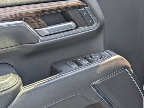 Used 2024 Chevrolet Silverado 2500 LT w/ Convenience Package image 16