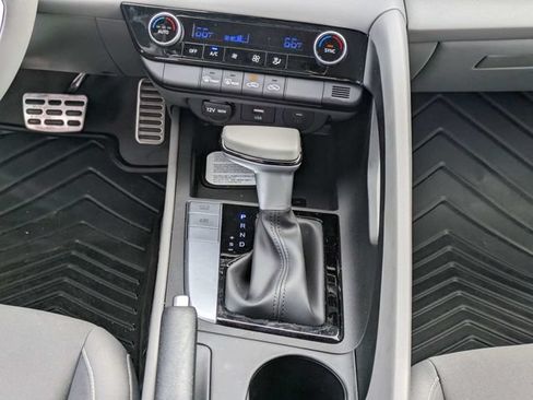 Certified 2026 Hyundai Elantra Sport FWD image 17