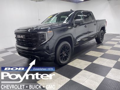 Used 2025 GMC Sierra 1500 Elevation
