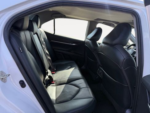 Used 2020 Toyota Camry XLE w/ Driver Assist Package FWD image 18