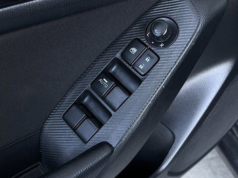 Used 2016 MAZDA MAZDA3 i Sport image 10