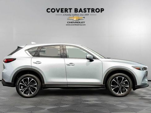 Used 2023 MAZDA CX-5 AWD 2.5 S w/ Premium Package image 4