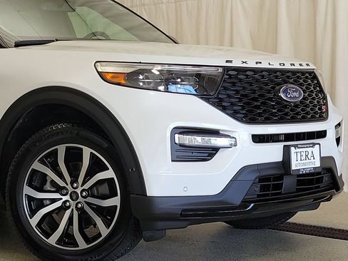 Used 2020 Ford Explorer ST w/ Premium Technology Package AWD/4WD image 5