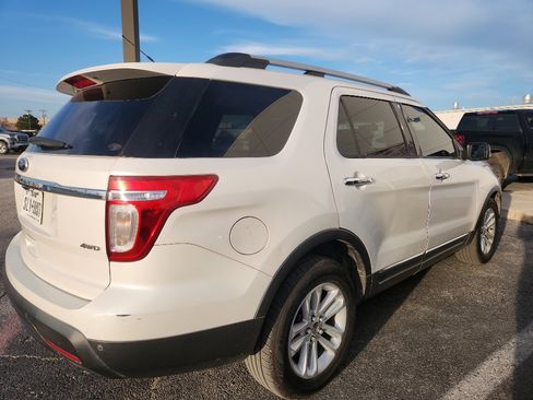 Used 2011 Ford Explorer XLT w/ 202A Rapid Spec Order Code AWD/4WD image 3