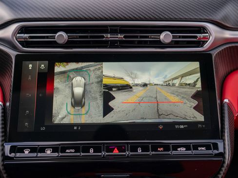 New 2025 Aston Martin Vanquish image 20