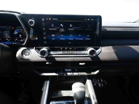 Used 2024 Chevrolet Colorado Trail Boss w/ Advanced Trailering Package AWD/4WD image 16