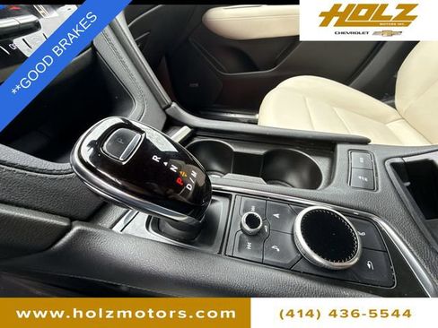 Certified 2023 Cadillac XT5 Sportv w/ LPO, Floor Liner Package AWD/4WD image 17