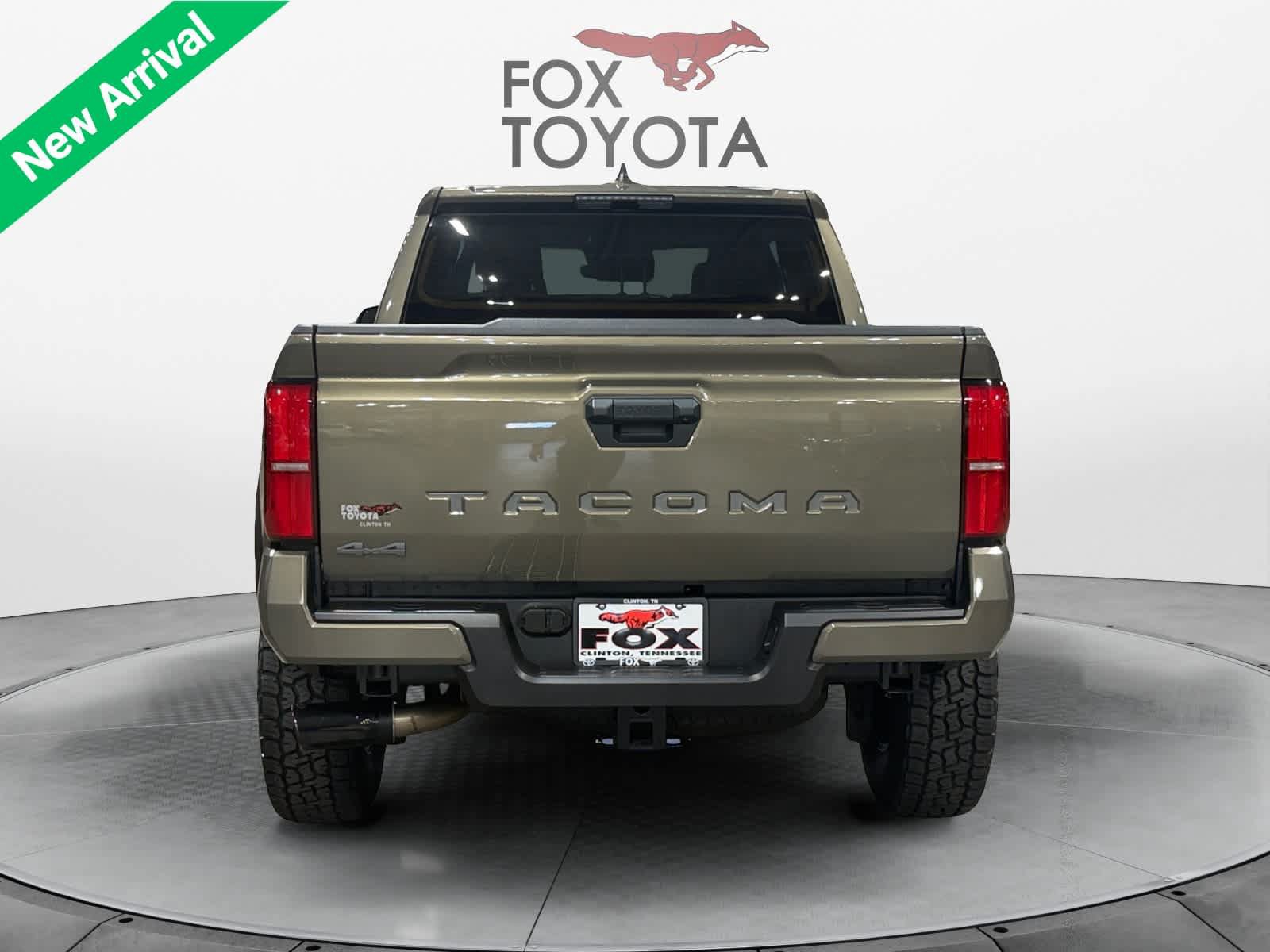 Used 2024 Toyota Tacoma TRD Off-Road AWD/4WD image 5