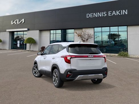 New 2026 Kia Seltos LX image 4