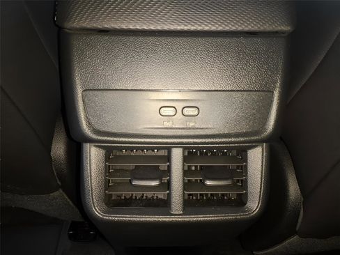 New 2026 Chevrolet Equinox LT w/ Convenience Package II image 12