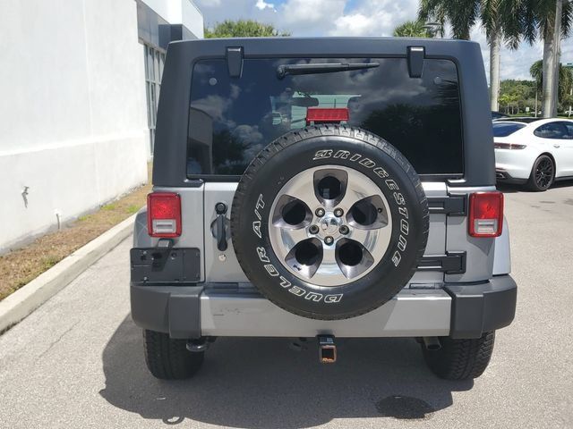 Used 2016 Jeep Wrangler Unlimited Sahara AWD/4WD image 4
