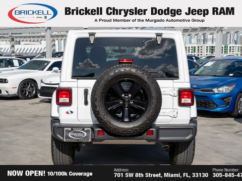 Used 2021 Jeep Wrangler Unlimited Sahara image 6