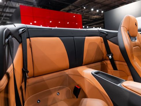Certified 2020 Ferrari Portofino RWD image 50