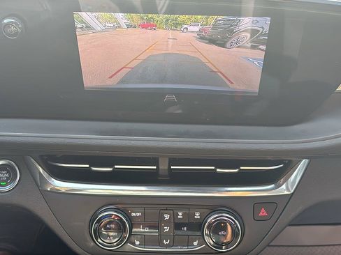 Certified 2025 Buick Envista Preferred w/ Convenience I Package FWD image 30