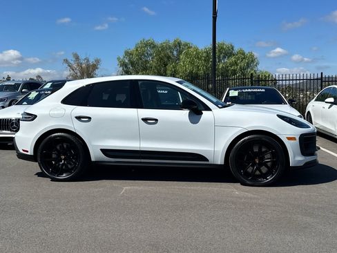 Used 2025 Porsche Macan GTS AWD/4WD image 2