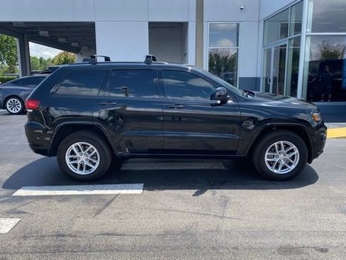 Used 2021 Jeep Grand Cherokee Laredo X AWD/4WD image 11