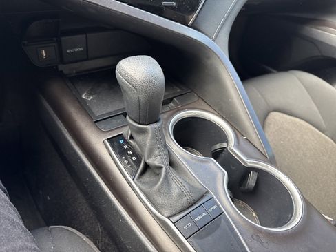 Used 2024 Toyota Camry LE image 15