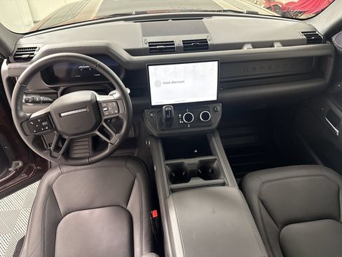 New 2026 Land Rover Defender 90 X-Dynamic SE AWD/4WD image 15
