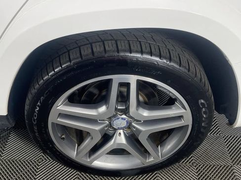 Used 2017 Mercedes-Benz GLS 550 4MATIC image 36
