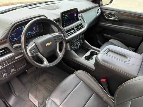 Used 2022 Chevrolet Tahoe Premier w/ Premium Package 2 AWD/4WD image 11