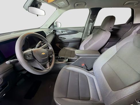 Used 2024 Chevrolet TrailBlazer LT FWD image 13