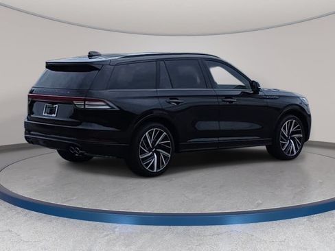 Used 2026 Lincoln Aviator Black Label w/ Jet Appearance Package AWD/4WD image 5