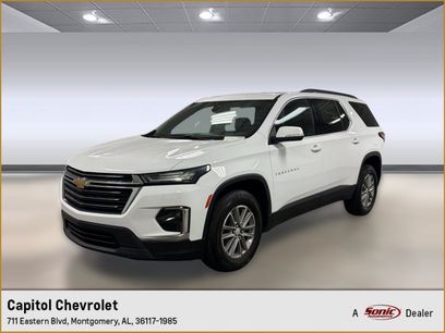 Used 2023 Chevrolet Traverse LT
