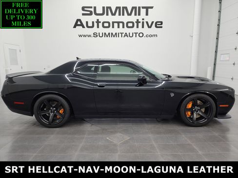 Used 2018 Dodge Challenger SRT Hellcat image 1