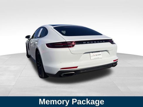 Used 2019 Porsche Panamera RWD image 3