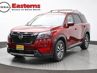 Used 2023 Nissan Pathfinder SL w/ Lighting Package (N92)
