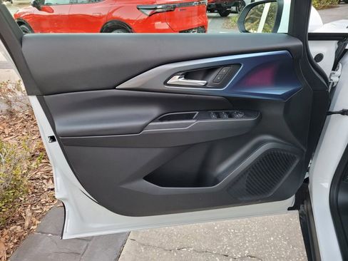 New 2026 Chevrolet Equinox EV LT image 22