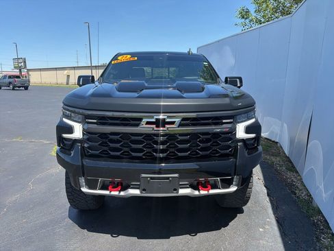 Used 2023 Chevrolet Silverado 1500 ZR2 w/ Technology Package AWD/4WD image 14