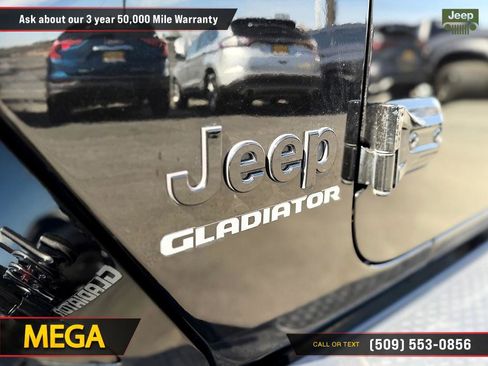 Used 2021 Jeep Gladiator High Altitude AWD/4WD image 24