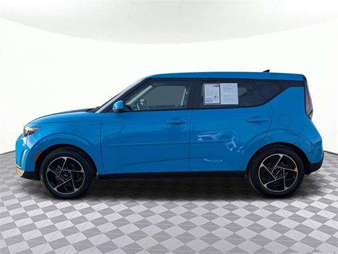 Used 2023 Kia Soul EX image 6