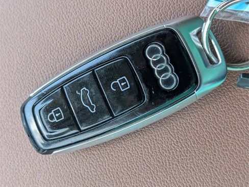 Used 2019 Audi Q8 Prestige w/ Cold Weather Package image 33