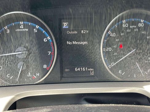 Used 2018 Toyota RAV4 LE w/ All Weather Liner Package AWD/4WD image 25