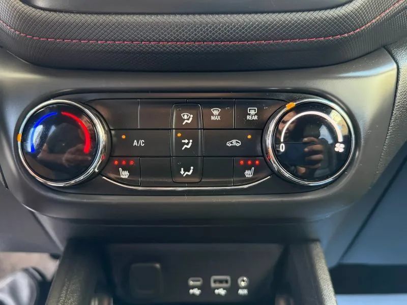 Used 2022 Chevrolet TrailBlazer RS FWD image 38