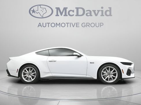 Used 2025 Ford Mustang GT Premium RWD image 31