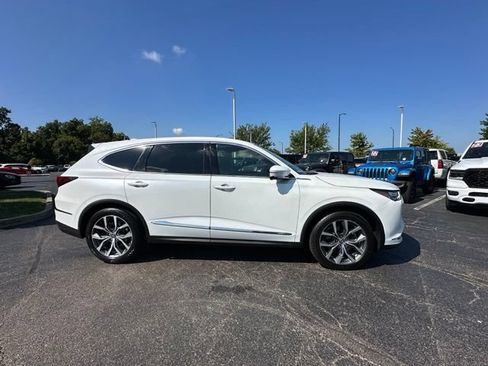 Used 2023 Acura MDX w/ Technology Package AWD/4WD image 12