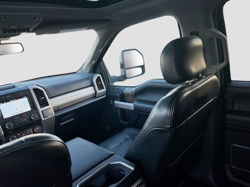 Used 2017 Ford F350 4x4 Crew Cab Super Duty image 24